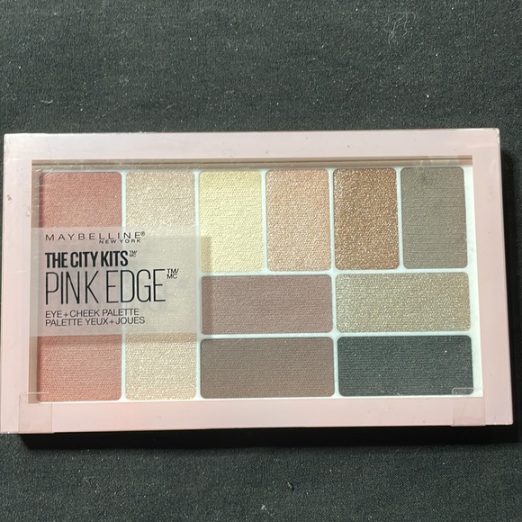 3 Eyeshadow Palettes - Picture 2 of 4